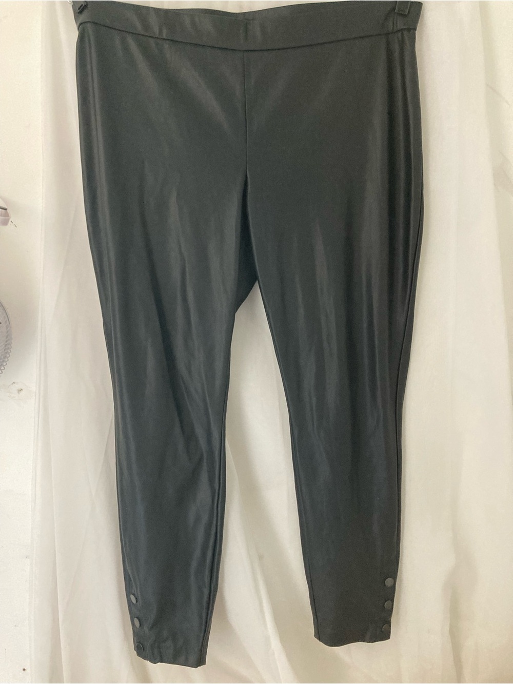 Reitmans Black Pull-On Ankle Pants Snap Hem Size 18